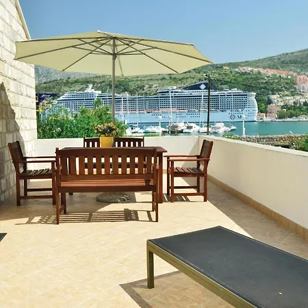 Amazing In With 2 Bedrooms And Wifi Apartman *