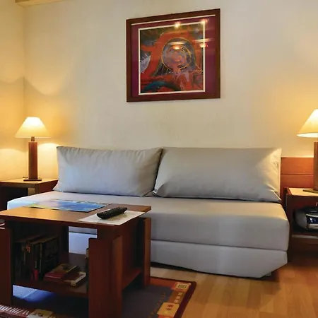 Amazing In With 2 Bedrooms And Wifi *